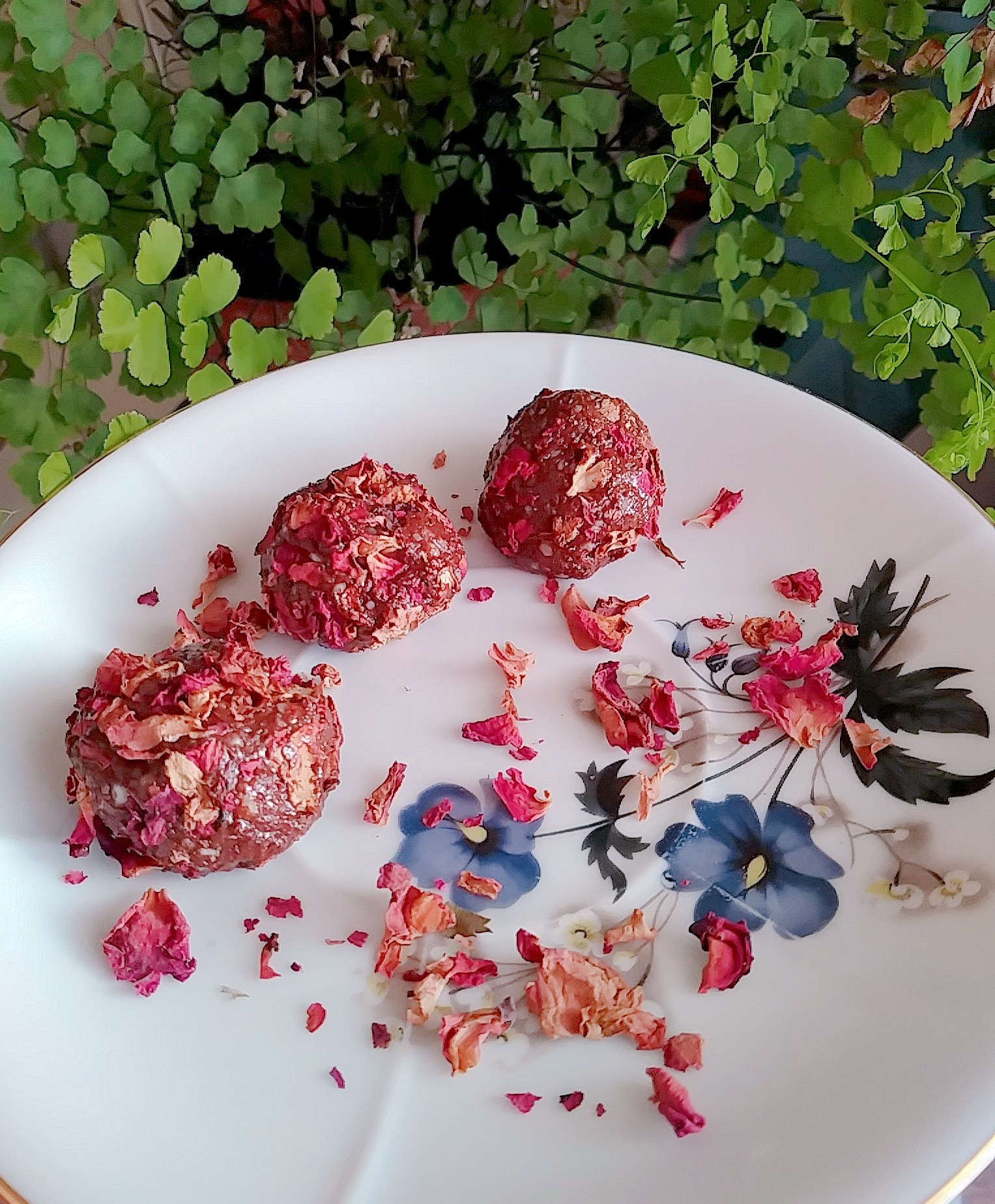 Receita de trufas com p�talas de rosa
